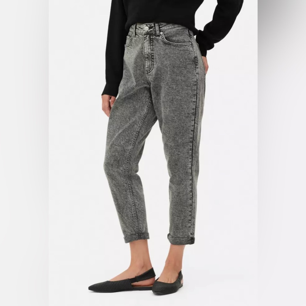 Primark | Washed-Out Mom Jeans View 3